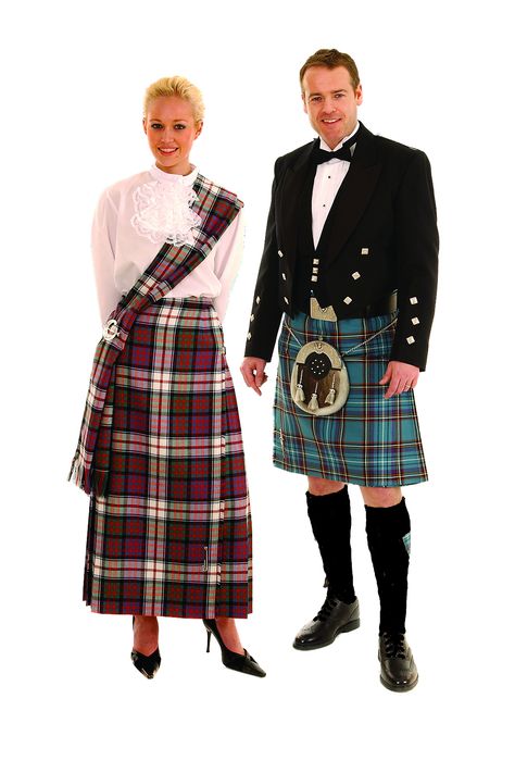 Scotland Traditional Clothing | traditional dresses Models photos Scottish Traditional Dress, Traditional Scottish Clothing, Traditional Scottish Dress, Kilt Men, Scotland Outfit, Scottish Costume, Scotland Fashion, Scotland Kilt, Celtic Fashion