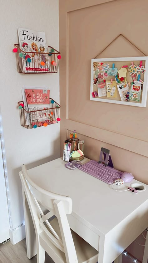 Desk In Childs Bedroom, Preschool Desk Ideas, Above Desk Shelves Kids, Art Desk In Bedroom, Kids Desk Ideas In Bedroom, Kids Desk Ideas Homework Station, Childrens Desk Ideas, Girls Bedroom Desk Ideas, Madeline Christmas