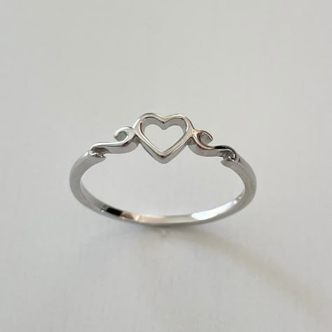 Buy Dainty Heart Swirl Sides Sterling Silver Ring Heart Ring Online in India - Etsy Hesrt Rings, Jewellery Rings Silver, Cool Promise Rings, Cute Ring Designs, Cute Aesthetic Rings, Pretty Silver Rings, Silver Rings Jewelry, Silver Anniversary Ring, Promise Rings For Her Silver