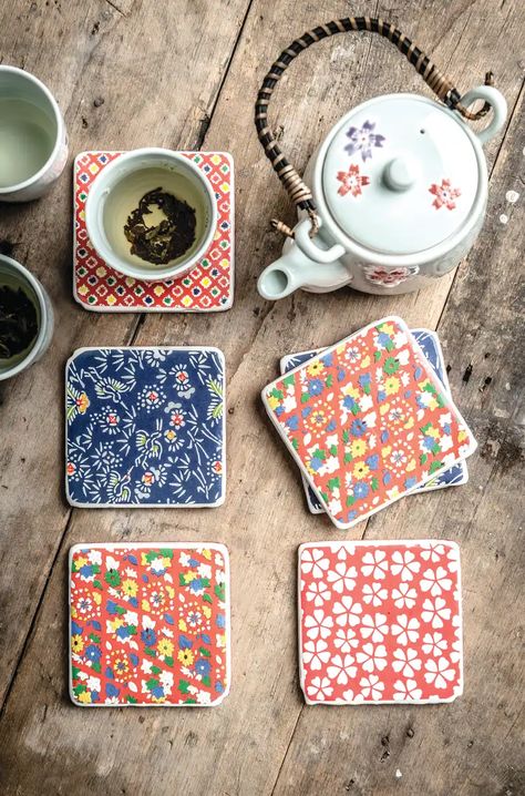 Diy Tile Coasters, How To Make Tiles, Coasters Tile, Diy Coasters Tile, Diy Coaster, Plain Tiles, Homemade Coasters, Floral Coasters, Coaster Ideas