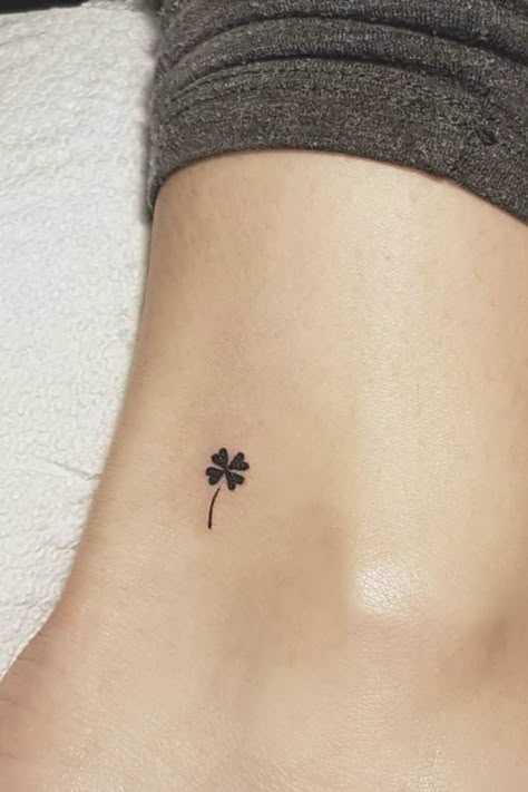 180+ Cute Tiny Tattoos Ideas for Women (2023) - TattoosBoyGirl Miniature Tattoos, Leaf Clover Tattoo, Tattoo Line Art, Four Leaf Clover Tattoo, Shamrock Tattoos, Clover Tattoo, Irish Tattoos, Clover Tattoos, Delicate Tattoo