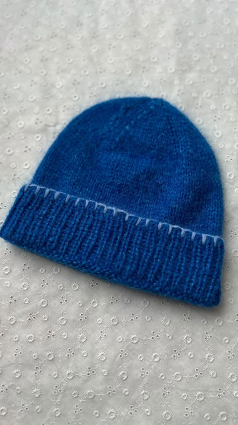 Blanket Stitch Beanie pattern release!!! You can find it on my website, Etsy and Ravelry. Link in bio 🫶🏻 The Blanket Stitch Beanie is a… | Instagram Intermediate Knitting Patterns, Knit Beanie Pattern, Crochet Hat Patterns, Lace Weight Yarn, Learn To Knit, Knit Projects, Knit Ideas, Pdf Knitting Pattern, Knitted Beanie