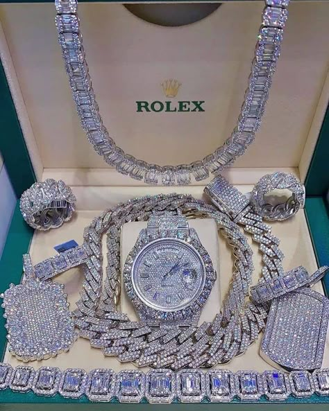 💎 Iced Out Watches n' Chains 💎 on Instagram: “Would you cop this one? . ➡️DROP a follow for more ↪️TURN on Post-Notification 🙋‍♂️TAG your Friends ⏩SAVE it for later 🚀SHARE it . 📸 DM for…” Dope Jewelry Accessories, Rolex Watches Women, Rolex Women, Expensive Jewelry Luxury, Rolex Watches For Men, Dope Jewelry, Expensive Jewelry, Luxury Watches For Men, Dream Jewelry