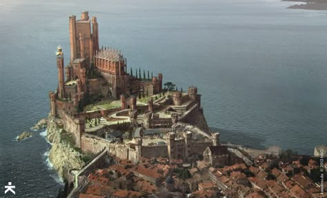 The Concept Art Behind Game Of Thrones: Season 4 Dessin Game Of Thrones, King's Landing, European Castles, Gra O Tron, Game Of Thrones Art, 다크 판타지, Fantasy Castle, Fantasy City, Fantasy Setting