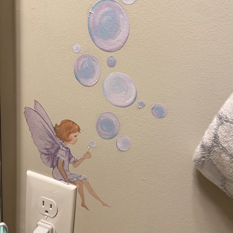 Baby Nursery Wall Ideas, Painted Mural Bedroom, Small Wall Mural, Cool Wall Painting Ideas Bedroom, Corner Mural Wall Art, Painting On Bedroom Wall, House Murals Interiors, Wall Mural Aesthetic, Girls Room Mural Ideas