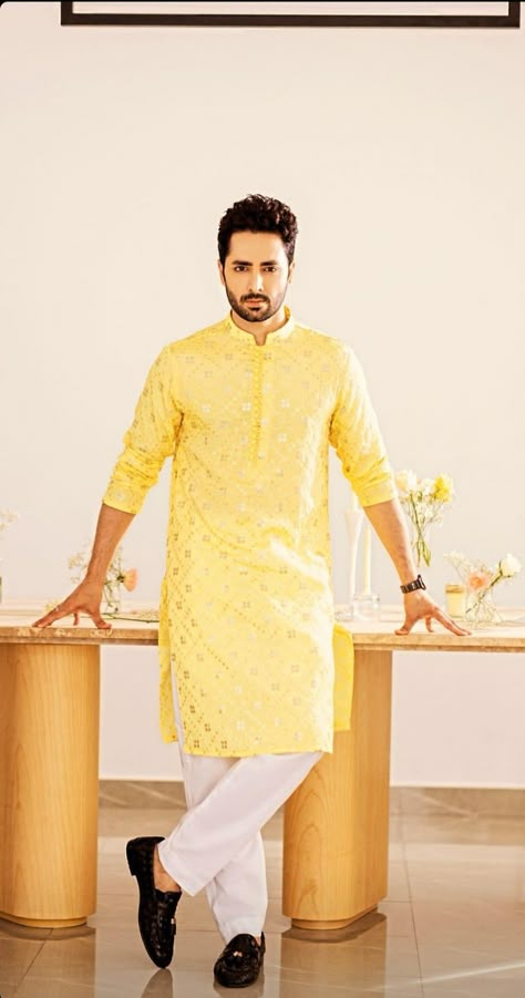 Haldi Outfits For Men Yellow, Mehndi Dress Men, Mehndi Kurta For Men, Haldi Dress For Men Yellow, Haldi Outfits Men, Kurta For Haldi Function Men, Haldi Dress For Men, Haldi Kurta For Men, Latest Wedding Dresses Indian Style