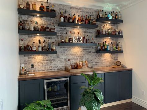 Small Home Bar Ideas, Wet Bar Ideas, Dry Bar Ideas, Building A Home Bar, Small Bars For Home, Bourbon Room, Home Wet Bar, Home Bar Areas, Home Bar Rooms