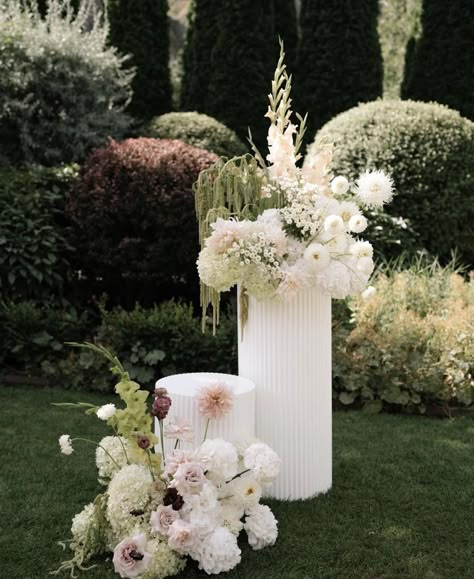 Wedding • Instagram Wedding Florals Pop Of Color, Altar Flower Arrangements Wedding, Whimsical Florals Wedding, Ethereal Flower Arrangements, Neutral And Green Wedding Decor, Wedding Altar Flower Pillars, Modern White Floral Centerpiece, Flowers On Plinths Wedding, Wispy Flower Arrangements