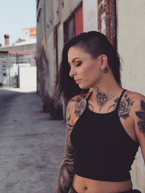 Former Ink Master contestant Angel Rose opens up about going from reality television to owning her own tattoo studio in Los Angeles. Angel Rose Tattoo, Belly Button Tattoos, Tv Tattoo, Ink Master Tattoos, Middle Finger Tattoos, Button Tattoo, Only Angel, Blue Rose Tattoos, Female Tattoo Artists