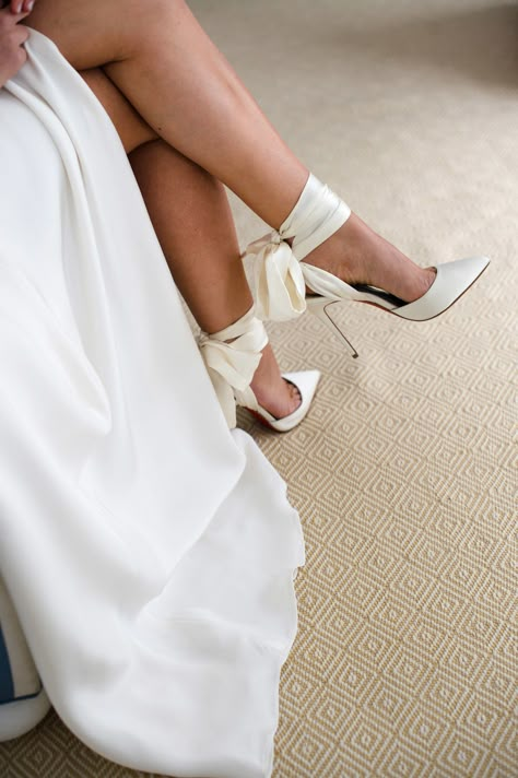 Photography: http://cameronkellystudio.com | Wedding dress: http://sarahseven.com/ | Read More: https://www.stylemepretty.com/2017/11/13/blogger-bride-mackenzie-horans-wedding-reveal/ Simple Wedding Shoes, Wedding Reveal, Converse Wedding Shoes, Wedding Shoes Sandals, Wedge Wedding Shoes, Wedding Shoes Low Heel, Designer Wedding Shoes, Wedding Shoes Comfortable, Wedding Shoes Flats