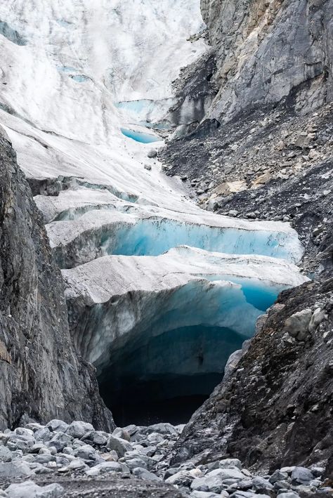 8 EPIC things to do in Kenai Fjords National Park in Alaska Camping In Alaska, Alaskan Honeymoon, Soldotna Alaska, Kenai Alaska, Alaska Images, Alaska Road Trip, North To Alaska, Kenai Peninsula, Kenai Fjords National Park