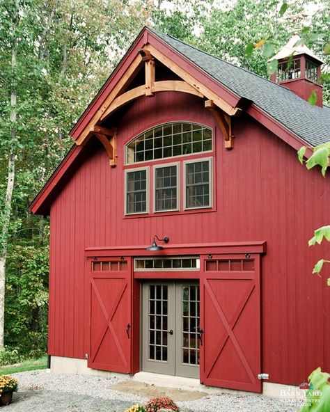 Horse Carriage Aesthetic, Barn Style House Exterior, Barn Home Designs, Barn Colors, Rustic Barn Homes, French Chalet, Barn Style Garage, Barn Windows, Farm Building