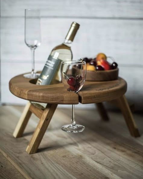 Wooden Wine Holder, Laser Cut Wood Crafts, Wine Table, Metal Furniture Design, Diy Wooden Projects, Wood Shop Projects, Wine Decor, Wooden Projects, Wine Holder