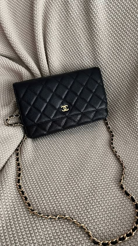 Chanel Woc Outfit, Chanel Black Bag, Mini Designer Bags, Dhgate Finds, Chanel Mini Bag, Chanel Bag Classic, Dh Gate, Expensive Purses, Chanel Wallet On Chain