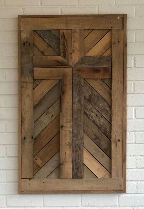 Etsy Wood Woodworking, Cross Wood Burning Design, Gifts To Make Out Of Wood, Wooden Cross Decor, Trendy Wood Projects, Christian Wood Crafts, Wood Plank Projects, Western Wood Projects, Small Pallet Projects