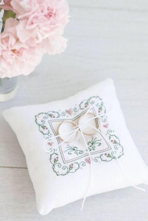 Ring Holder Diy, Ring Pillow Lace, Beads Rings, Wedding Cushion, Wedding Ring Cushion, Wedding Ring Bearer Pillow, Wedding Pillow, Trendy Embroidery, Embroidery Pillow