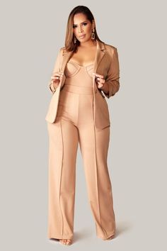 #BEAUTY, #RELATIONSHIPS #Fashion #Animals #Outfits #Winter Outfits #Animals Work Athleisure, Semi Formal Outfits For Women, Graduation Suit, Graduation Outfit Ideas, Pant Suits For Women, Business Professional Outfits, Corset Bodysuit, Elegant Pant, Bodysuit Top