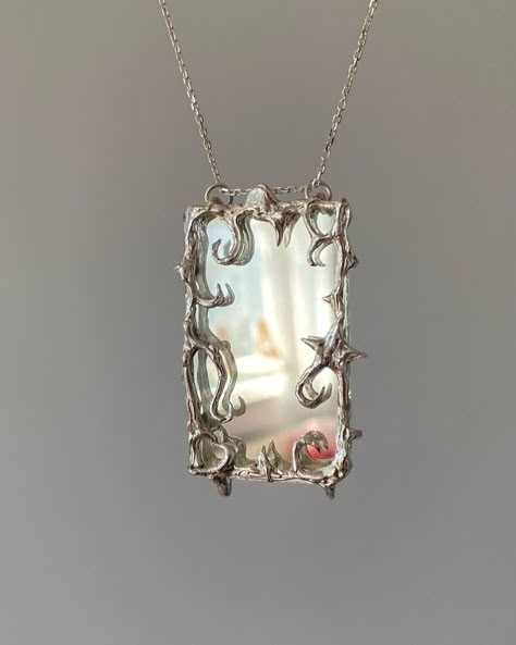 Silver Framed Mirror, Metal Art Jewelry, Soldered Pendants, Mirror Pendant, Soldering Jewelry, Framed Mirror, Arte Inspo, Funky Jewelry, Jewelry Lookbook