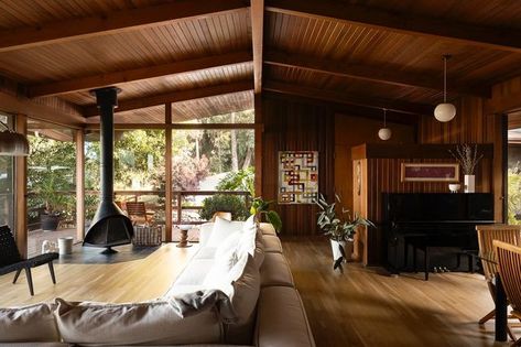 Marisa Swenson RE Broker on Instagram: "We are taking a little break to daydream about living in this gorgeous mid century home outside of San Diego listed by my friend Jeff aka @agentsofarchitecture   The Wexler House -  Originally built in 1964 for Sidney & Henrietta Wexler, designed by architect Lloyd Ruocco is a classic example of California Mid-Century Modern architecture. Post and beam construction with vaulted wood ceilings and beautiful wood clad walls throughout. The floor to ceiling windows connect the indoor/outdoor living spaces and provide incredible mountain views. The current owners, principal architects at Nyhoff Architecture, recently completed a full kitchen remodel with all new Bosch energy efficient appliances, and created a separate downstairs guest suite with adjacent Light Green Walls, Sydney House, Listen To Your Heart, Modern Architects, Modernist Architecture, Australian Architecture, Mid Mod, Indoor Outdoor Living, Mid Century House