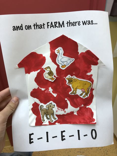 F Is For Farm Craft, The Farm Crafts For Toddlers, Farms Preschool Crafts, Old Macdonald Craft, Farm Art Activities For Toddlers, Farm Shapes Preschool, Preschool Barn Craft, Farm Life Crafts Preschool, Old Mcdonald Preschool Activities