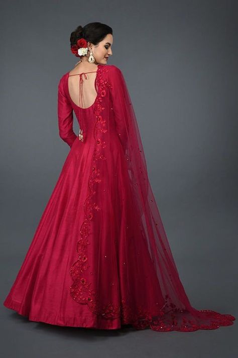 Anarkali Gown Floor Length, Red Anarkali Dress, Indian Frocks, Red Anarkali Suits, Sitara Work, Wedding Outfits Indian, Anarkali Frock, Red Anarkali, Designer Anarkali Dresses