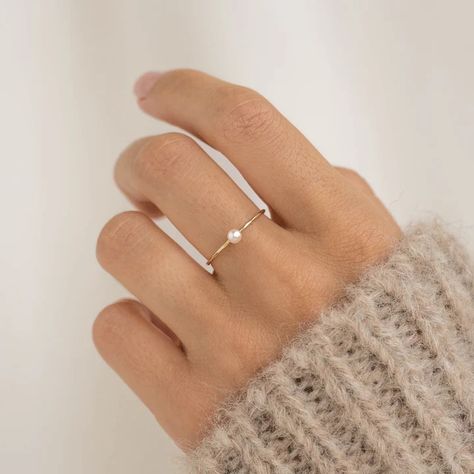 Single Pearl Ring, Gold Pearl Wedding Rings, Pearl Rings In Gold, Cute Dainty Rings, Dainty Engagement Ring Gold, Push Present Ring, Wedding Ring Pearl, Pearl Wedding Band, Pearl Wedding Bands