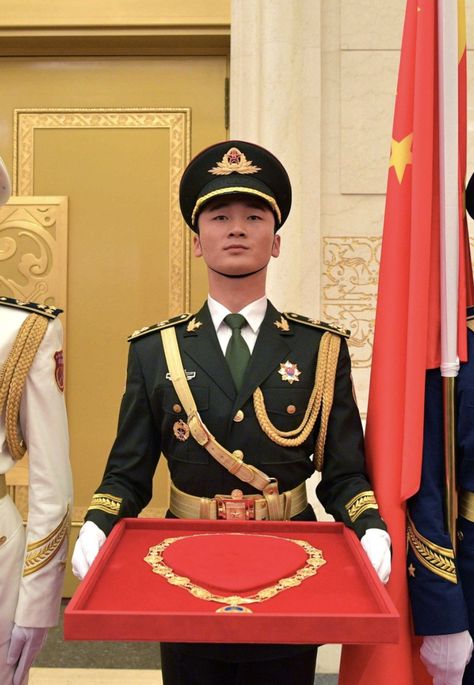 Beijing Garrison Honour Guards Royal Guards, Chinese Army, Border Guard, Honor Guard, Royal Guard, Beijing, Captain Hat, China, Quick Saves