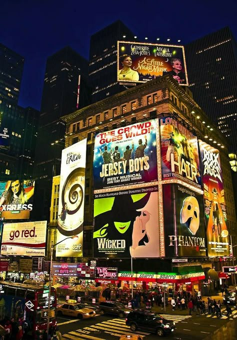 Broadway Aesthetic, New York Sightseeing, Nyc Broadway, Aesthetic Square, Travel 2024, Broadway Nyc, Nyc Travel, Theatre Life, New York Aesthetic