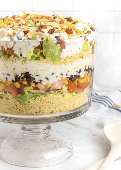 Layered Cornbread Salad by The BakerMama Southern Salad Recipes, Layered Cornbread Salad, Cornbread Salad Recipe, Southern Cornbread Salad, Southern Salad, Cornbread With Corn, Cornbread Salad, Trifle Dish, Layered Salad