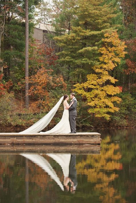 The reflection! Canoe Wedding, Dock Wedding, Lake Wedding Photos, Alaskan Wedding, Fiesta Wedding, Water Reflection, Beautiful Beach Wedding, Wedding Unique, Over The Edge