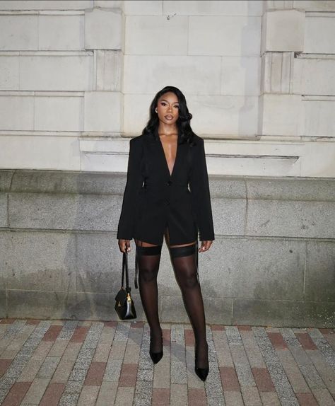 Stockings Outfit, Human Hair Lace Front Wigs, Hair Lace Front Wigs, Effortless Beauty, Ootd Ideas, Fashion Goals, Instagram Style, Classy Casual Outfits, Kardashian Style