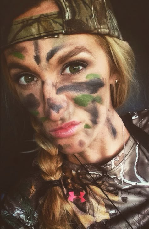 Army Face Paint, Hunting Face Paint, Camo Makeup, Camo Face Paint, Face Paint Ideas, Spirit Days, Face Painting Easy, Face Paintings, Hunting Camo