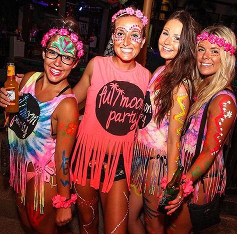 Full Moon Party, Thailand Full Moon Party Outfit, Full Moon Party Thailand, Moon Party Ideas, Spirit Week Outfits, Coachella Inspiration, Moon Beach, Full Moon Party, Moon Party, Moon Festival