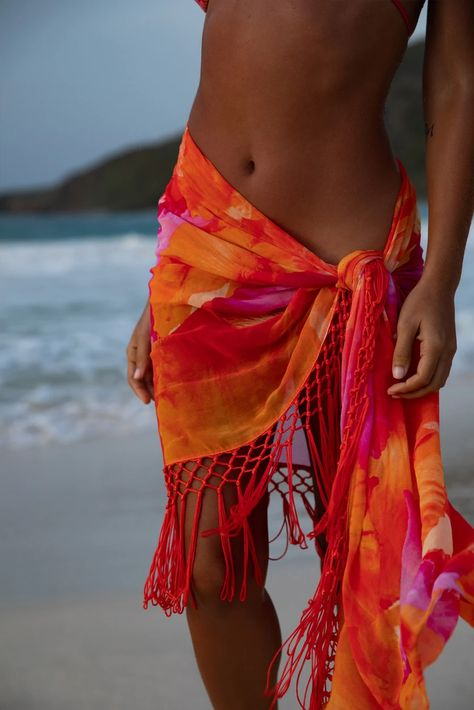 Sirelli Sarong – Rat & Boa USA Sarong Outfit, Rat And Boa, Beach Basket, Preformance Outfits, Beach Sarong, Spring Outfits 2022, Friends With Benefits, Outfits 2022, Photography Branding