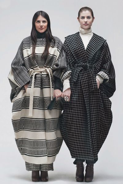 These gowns should protect these norwegians from the cold. #bohemianfashion #checksandlines 일본 패션, Blanket Coat, Kimonos, High Fashion, Style Me, Ready To Wear, Fashion Inspo, Walking, Women Wear