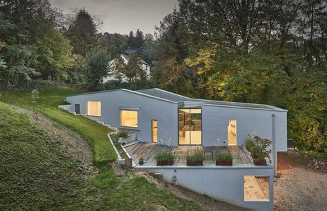 House On A Slope - Picture gallery