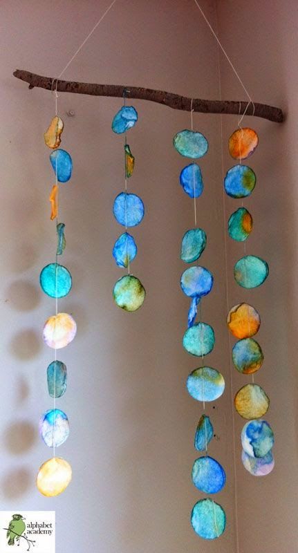 Puppy Love Preschool: Reggio-Inspired Collaborative Art: Hanging Watercolor Branch Mobile Nature Crafts Preschool, Branch Mobile, Reggio Emilia Classroom, Open Ended Art, Reggio Inspired Classrooms, Reggio Emilia Inspired, Reggio Classroom, Montessori Art, Cotton Rounds