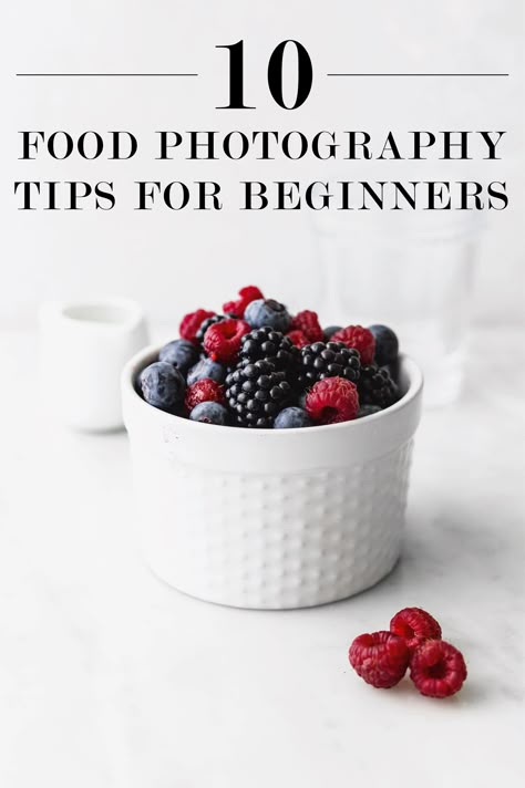 If there’s something I constantly get asked about, it’s food photography. It’s true that it’s a world on its own and there’s a whole lot to learn. In the meantime let’s start with these 10 food photography tips for beginners, perfect for foodies and bloggers.  10 Food Photography Tips for Beginners | Cravings Journal  #food #photography #styling #foodphotography #foodstyling #tips #tip #guide #chef Photography Beginners, Food Photography Composition, Food Photography Background, Food Photography Tutorial, Food Photography Props, Photo Food, Food Photography Inspiration, Food Photography Tips, Foto Tips