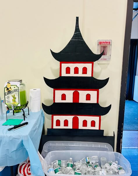 Chinese Bulletin Board Ideas, Japan Theme Classroom, Japanese Classroom Decor, Japan Classroom Decor, Asia Themed Classroom, China Party Decorations, Japanese Party Decorations Diy, China Classroom Decorations, Japan Decorations For Classroom