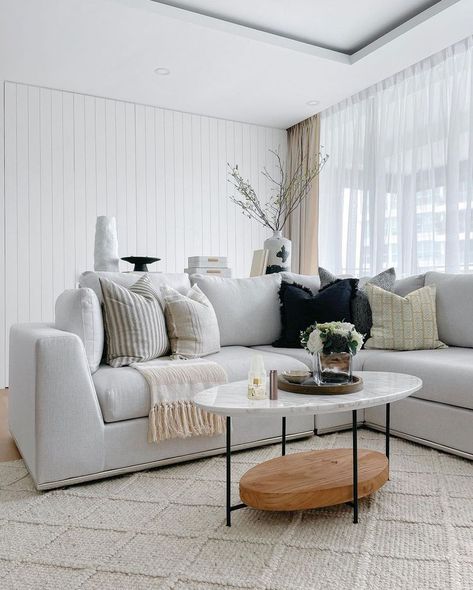 The Best Gray and White Living Room Ideas, According to Interior Designers Gray And White Living Room, Grey And White Room, Grey Living Room Ideas, White Living Room Ideas, Light Gray Couch, Light Gray Sofas, Grey Sofa Living Room, Grey Living Room, Grey Couch Living Room