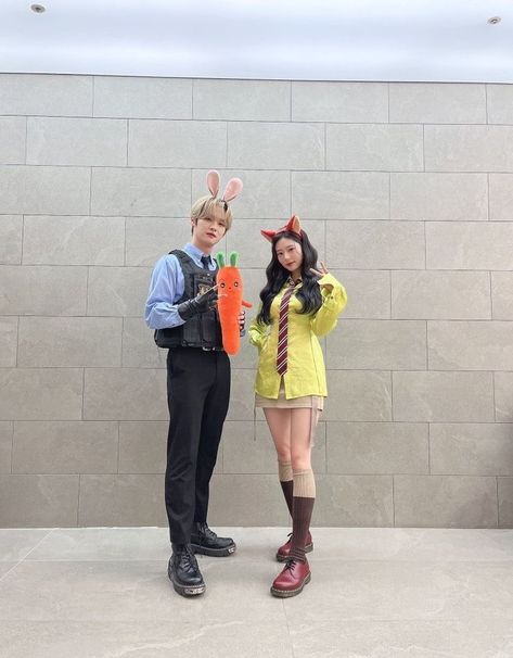 Nick Wilde Costume, Zootopia Costume, Judy Hopps Costume, Zootopia Cosplay, Kpop Costume, Couple Cosplay, Duo Costumes, Duo Halloween Costumes, Couples Halloween Outfits