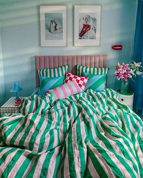 Room Inspo Cute, Room Decor Tips, Finally Friday, Whoop Whoop, Perfect Bedding, Style Deco, Bedroom Aesthetic, Room Inspiration Bedroom, Room Ideas Bedroom