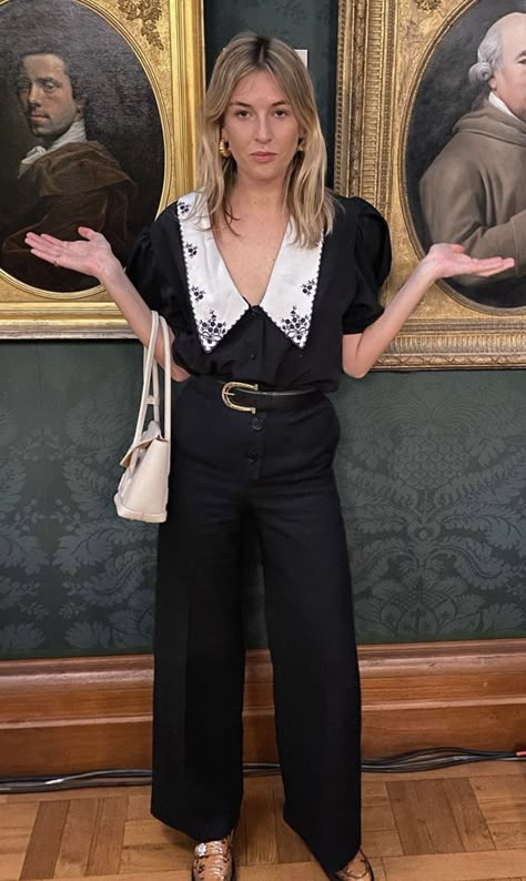 Modern Lawyer Outfit, Eloise At The Plaza Aesthetic, Vintage Blouse Outfit, Camille Charriere Style, Eloise At The Plaza, Camille Charriere, Work Fits, Looks Street Style, The Plaza