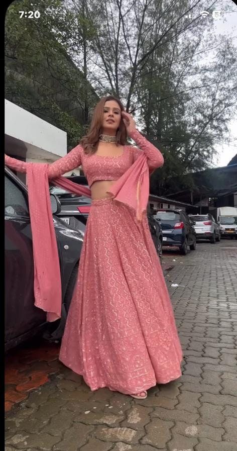 Pink Lehenga Blouse, Pink Lengha, Lehenga Pink, Girls Party Wear, Floral Lehenga, Choli For Women, Choli Blouse, Party Wear Lehenga Choli, Outfit Tips