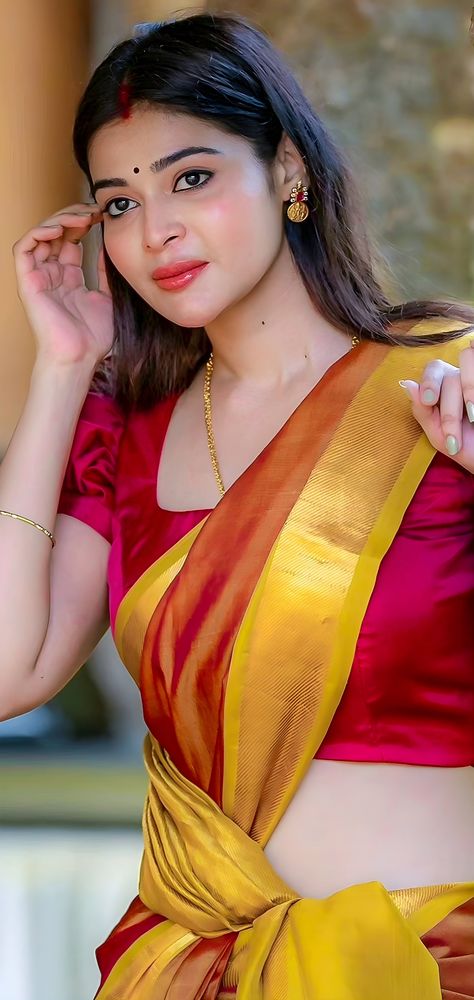 Darsha Gupta, Dharsha Gupta, Actress In Saree, Tamil Girls, Indian Woman, Face Images, Beautiful Smile Women, Beautiful Saree, Indian Beauty Saree