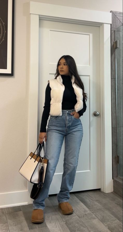 Comfy Winter Outfits Jeans, Jean Casual Outfit Winter, Cute Turtle Neck Outfits Winter, Baddie Jeans Outfit Winter, Jeans Outfit Winter Black Women, Casual Drinking Outfit, House Lounge Outfits, Turtle Neck Jeans Outfit, Cute Black Vest Outfits