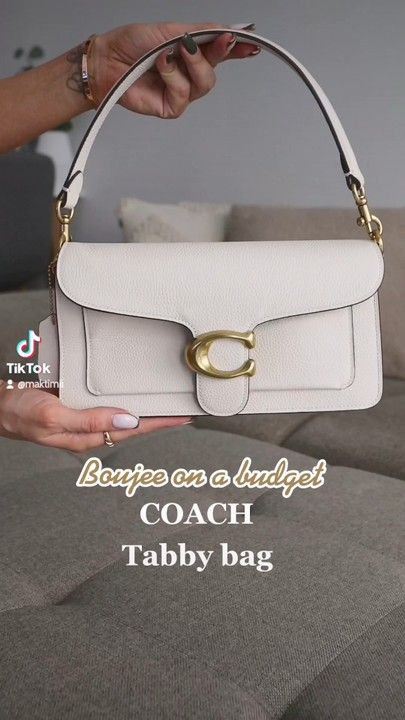 Tabby Shoulder Bag 26 Outfit, Tabby Bag Coach, Coach Bags 2023, Coach Tabby White, Coach Tabby 20 Outfit, Coach Cassie 19 Outfit, Tabby Coach Bag, Coach Handbags Outfits, Coach Tabby 26 Outfit