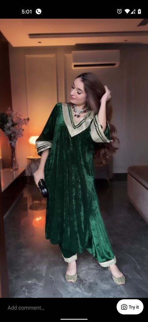 Shaneel Suit Design, Velvate Dress Design Pakistan, Latest Velvet Dresses Pakistani, Valvate Suit Designs, Shaneel Suits Designs Latest, Velvet Kurtis Design Latest, Velvet Kurtis Design, Simple Velvet Dress, Plain Velvet Suit Design