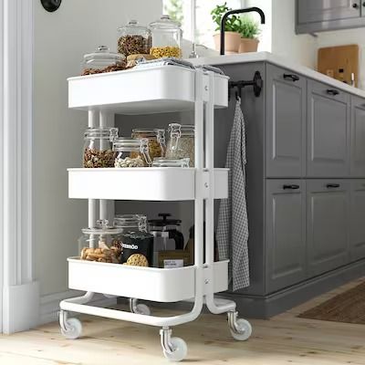 Carrelli e isole cucina - IKEA Italia Ikea Raskog Trolley, Raskog Ikea, Ikea Raskog, Kitchen Island Trolley, Kitchen Island Cart, Kitchen Trolley, Utility Storage, Ikea Cabinets, Utility Cart