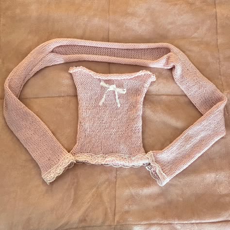 Crochet Ballet Top, Fashion Inspo Spring 2024, Ballet Core Crochet, Coquette Knitting, Crochet Clothes Easy, Circle Knitting, Crochet Outfit Ideas, Ballerina Top, Crochet Coquette